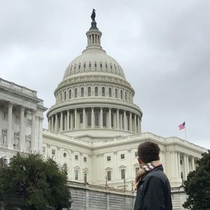 Meet your Posher, Warren